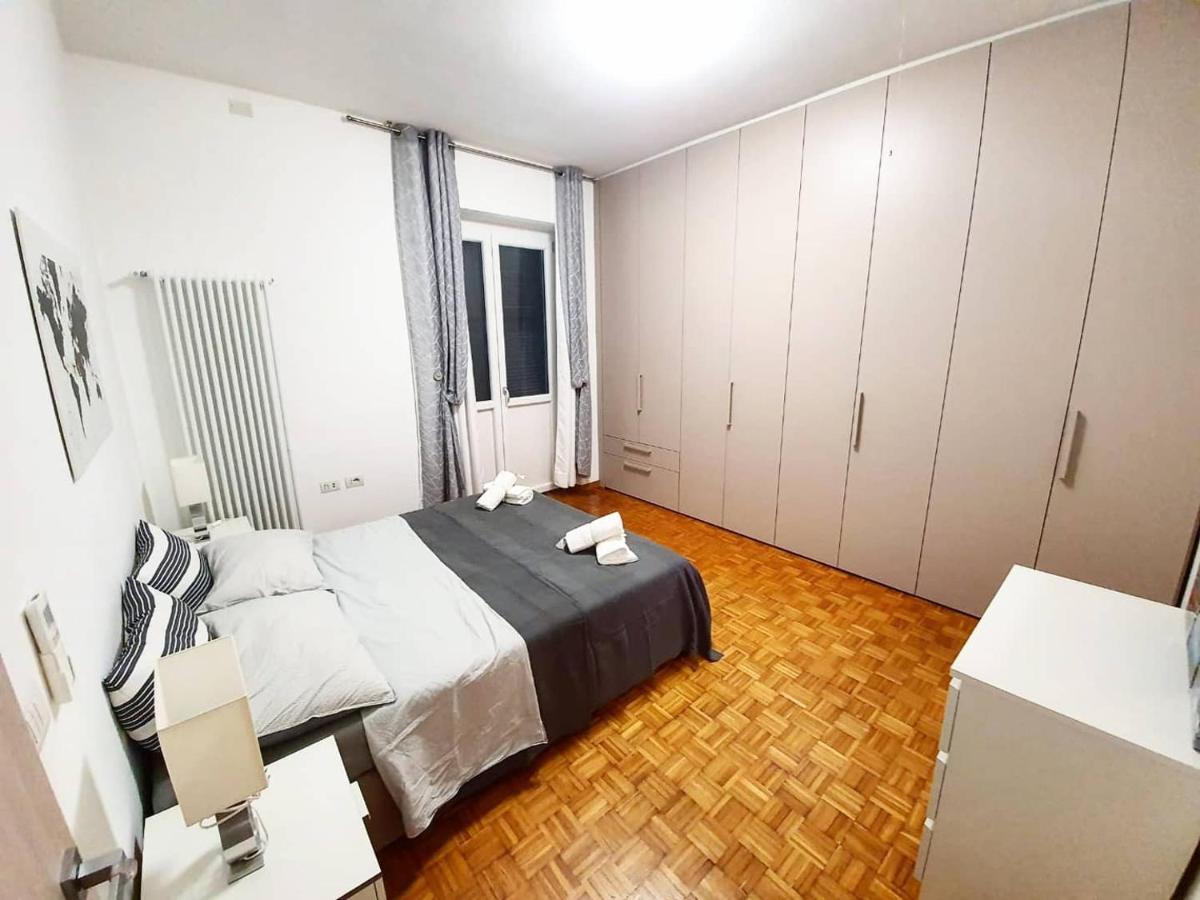 Гостьовий будинок Casa Bella Понті-суль-Мінчіо Екстер'єр фото