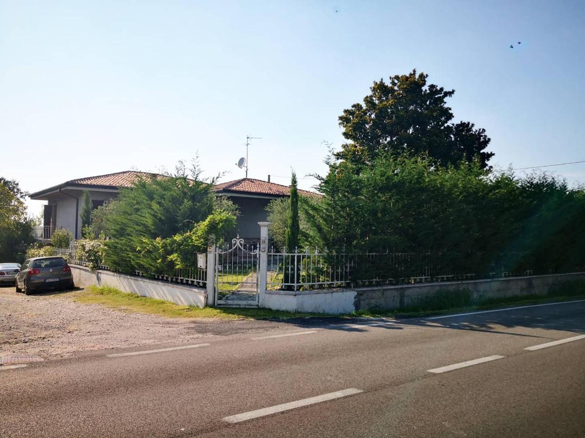 Гостьовий будинок Casa Bella Понті-суль-Мінчіо Екстер'єр фото